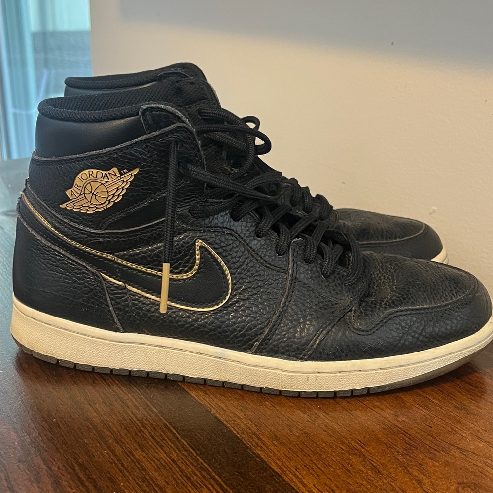 Size 10.5 - Nike Air Jordan 1 Retro High OG City of Flight Men's Shoes